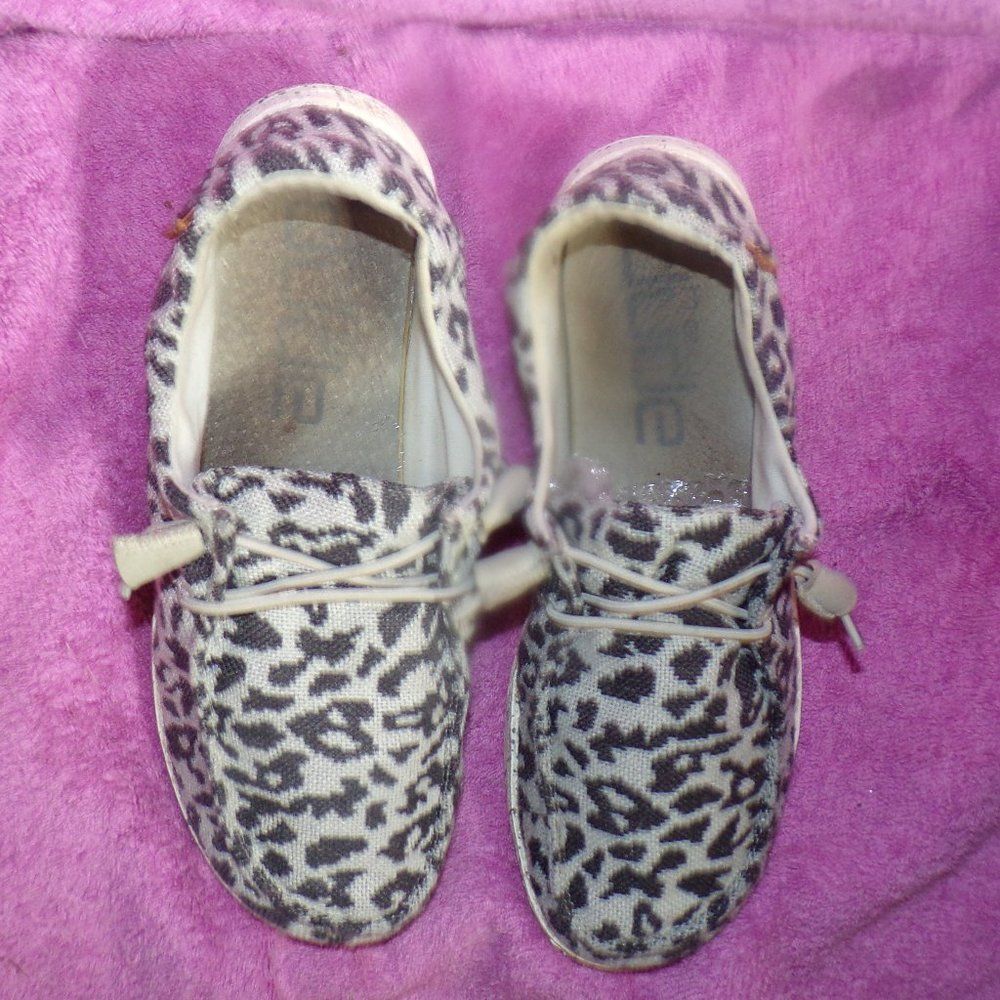 Hey Dudes Cheetah Print shoes size 7